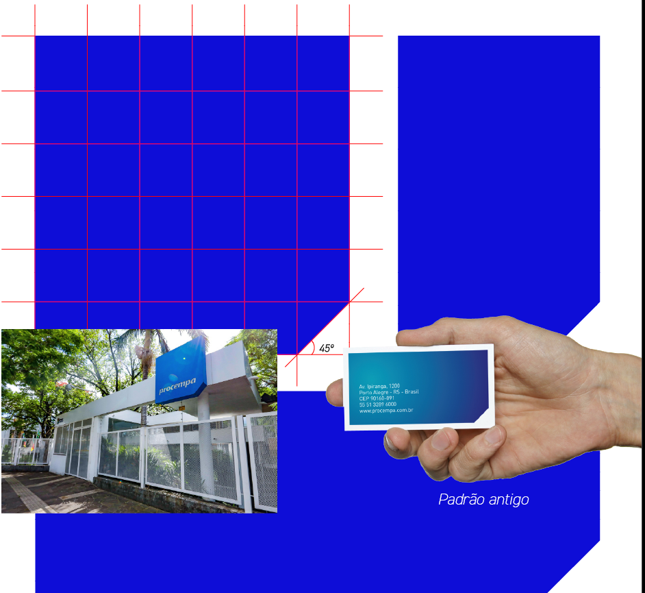 Infográfico demonstrativo da construção e aplicação da forma institucional 'canto chanfrado'. Ao fundo, um diagrama técnico em azul com um grid vermelho sobreposto detalha a geometria do corte, indicando um ângulo de 45 graus no canto inferior direito. Sobrepostas a este diagrama, duas fotografias exemplificam o uso histórico deste elemento: 1. À esquerda, uma foto da fachada da sede da Procempa, onde o letreiro principal possui o formato retangular com o canto cortado. 2. À direita, uma mão segura um cartão de visitas identificado como 'Padrão antigo', que também apresenta o design com o canto inferior direito chanfrado.